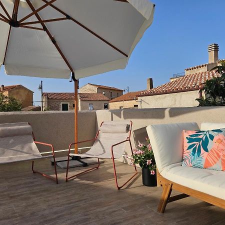 Rayuela Suites San Pantaleo Ngoại thất bức ảnh