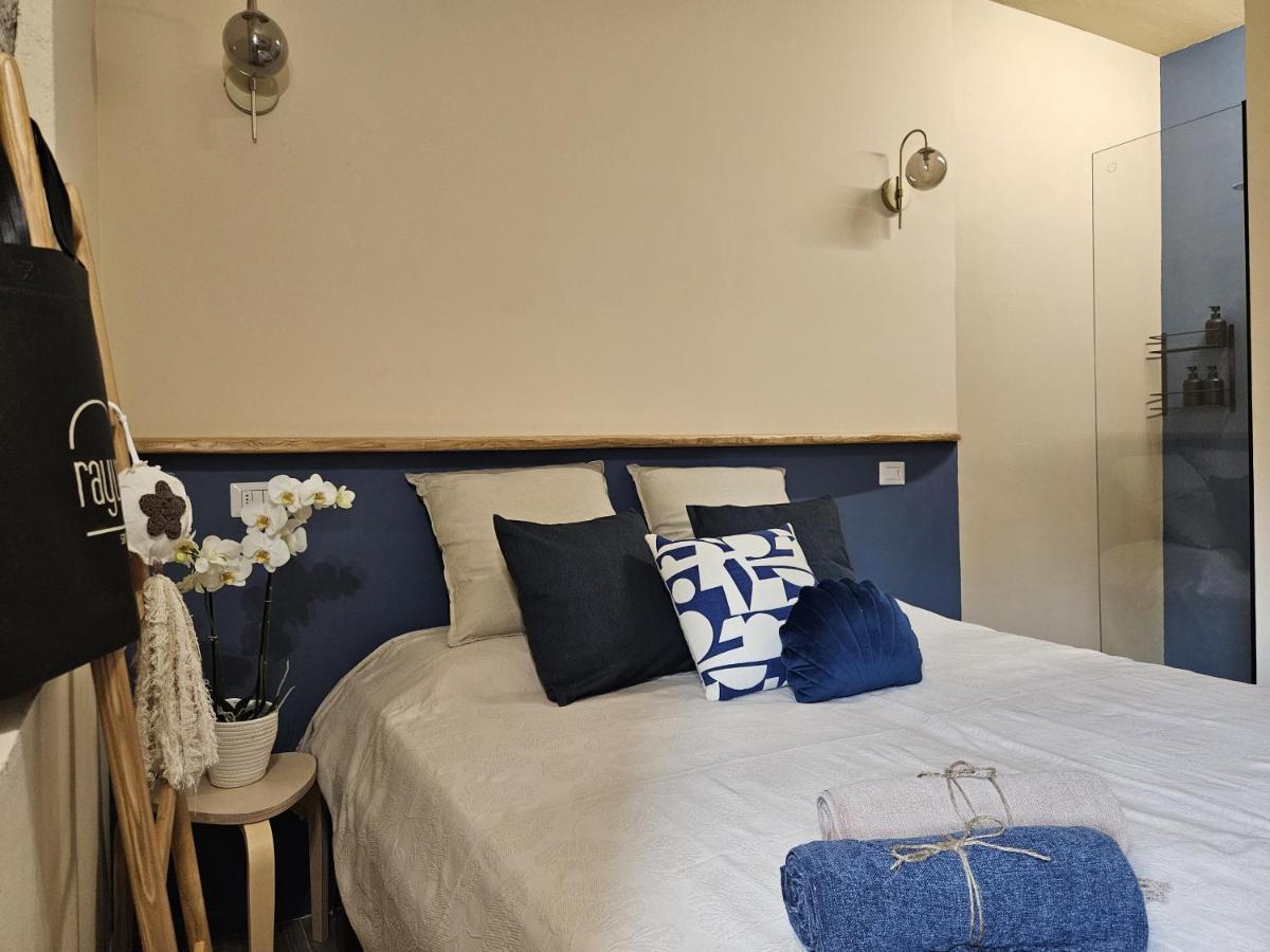 Rayuela Suites San Pantaleo Ngoại thất bức ảnh