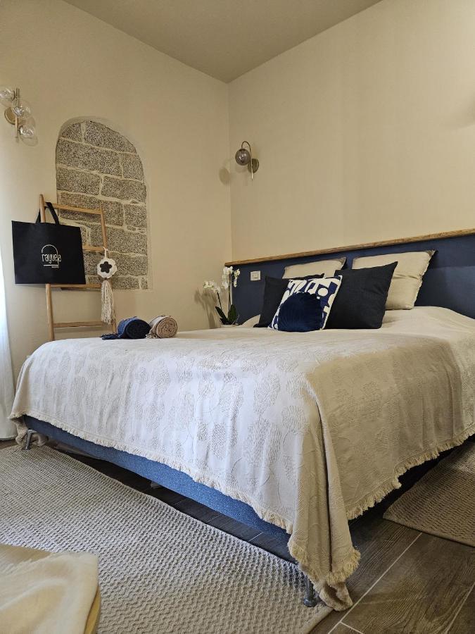 Rayuela Suites San Pantaleo Ngoại thất bức ảnh