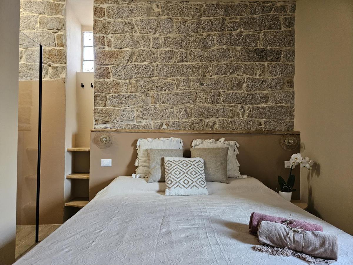 Rayuela Suites San Pantaleo Ngoại thất bức ảnh